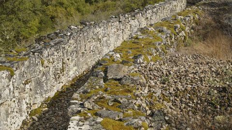 Ruta del Canal do Ruca en A Merca.