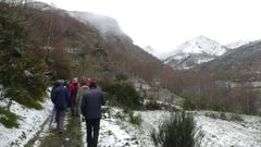 Im�genes de la primera edici�n de las rutas del Xeob�s en el geoparque Monta�as do Courel