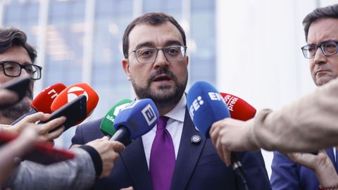 El presidente del Principado de Asturias, Adrián Barbón