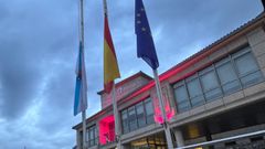 Banderas a media asta en Ares por la muerte de una menor