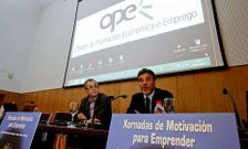 El alcalde, Evencio Ferrero, y el vicepresidente de la Diputaci�n Antonio Ca��s, en la clausura. 