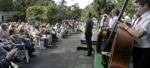 Actuaci�n de la Banda Municipal con el director Viceiro. 