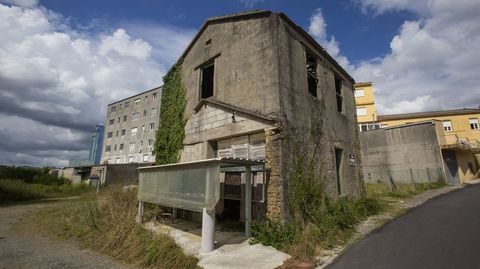 Casa en Baio, muy cerca de la Carballeira