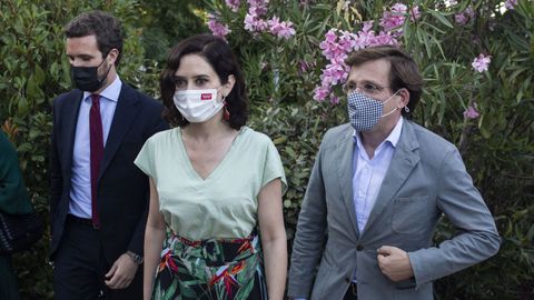 Casado, Ayuso y Almeida, en una imagen de archivo. 