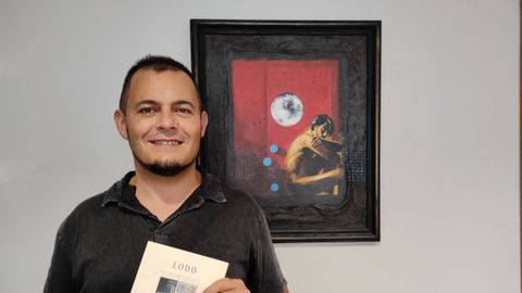 El escritor Miguel Castro Serantes, con su anterior novela Lodo