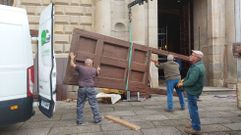 La retirada�de las puertas de los Escolapios de Monforte