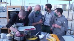 Un momento do coci�ado do equipo da Terra de Melide.