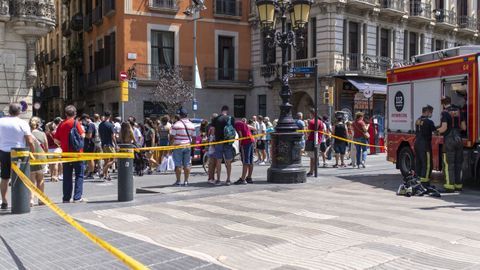 Dispositivo de seguridad puesto en marcha junto a Las Ramblas de Barcelona