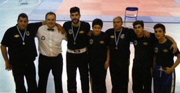 Integrantes de la expedici�n del Kickboxing Lal�n a Portonovo para participar en el campeonato gallego.