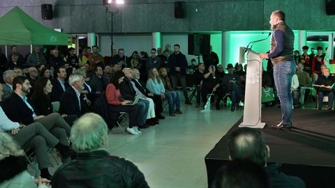 Abascal, durante el mitin celebrado en Expourense.