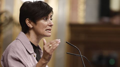 La ministra de Vivienda, Isabel Rodr�guez, interviene durante la sesi�n de control al Gobierno, este mi�rcoles en el Congreso.
