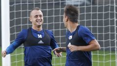 Lobotka, durante el entrenamiento de este jueves a su regreso a Vigo