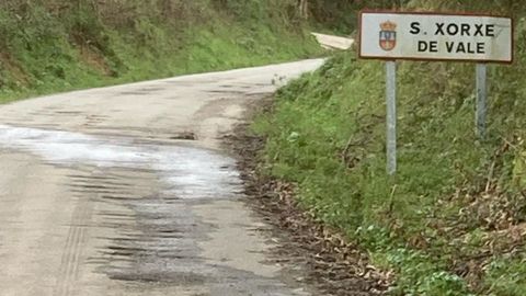 Mal estado de la carretera provincial de Baralla a Vilaesteva