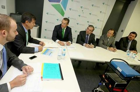 Silveira y Franco, en un acto en Cofer de presentaci�n de las ayudas del Plan Ferrol. 