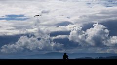 Da de nubes y claros en la ra de Arousa