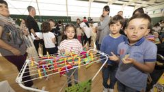 Exitosa feria solidaria en el CEIP Fogar de Carballo: �Rep�sala en im�genes!