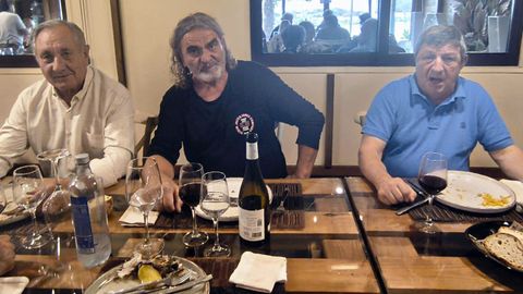 Compaeros en activo y ya jubilados asistieron a la comida