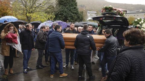 Funeral por el minero �scar D�az, fallecido el viernes en una accidente en el que perdi� la vida junto a su compa�ero Anilso Soares