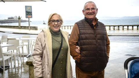 Un matrimonio de Redondela con vivienda en Sanxenxo que indicaba que, pese a la lluvia, haba decidido acudir igual a la villa turstica. 