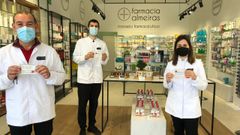La farmacia de Almeiras, en Culleredo, es una de las adscritas al programa para el cribado del covid-19 mediante tes de saliva