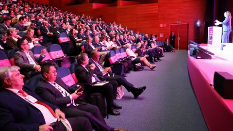 La jornada contar con una ponencia inspiracional a cargo de Dayna Baumeister, cofundadora de The Biomimicry Institute