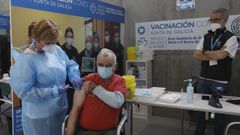 Vacunaci�n contra el covid de personas de entre 65 y 69 a�os en Expourense
