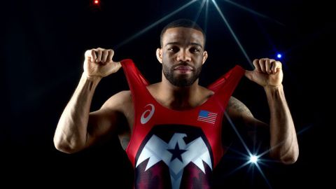 El luchador Jordan Burroughs, durante el posado