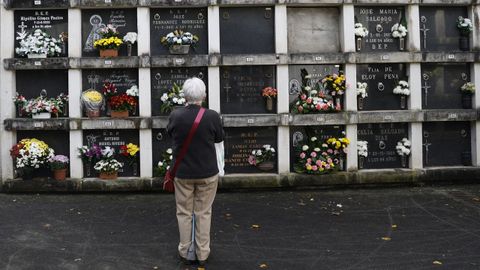 Festividad de Todos los Santos. Cementerio de Santa Maria de Ourense.