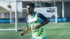 El jugador del Celta Sebasti&aacute;n C&aacute;ceres, en un entrenamiento en la Cidade Deportiva Afouteza.
