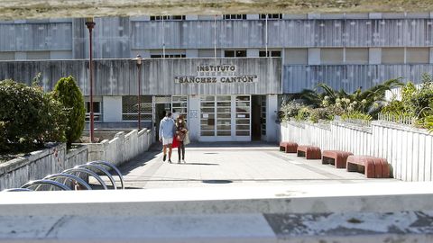 El IES Snchez Cantn de Pontevedra, en una imagen de archivo, es uno de los centros participantes en Ponte... nas ondas!