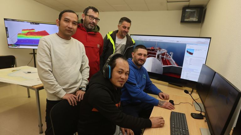 Primero por la izquierda, de pie, en el ciclo de FP Dual de Pesca en Celeiro