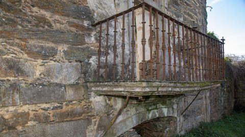 Un balcn de hierro forjado en la Casa de Tor