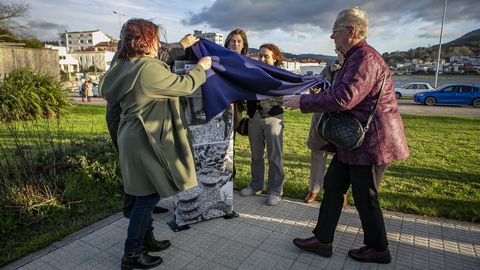 Nueva plaza de As Mariscadoras de Noia
