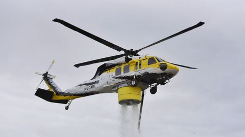 El Black Hawk que ahora apaga incendios en Galicia