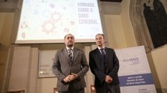 El conselleiro de Sanidade, Julio Garc�a Comesa�a; acompa�ado del presidente de Fegadace, Luciano Fern�ndez Pintor