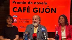 El escritor Miguel Dalmau, Premio de Novela Caf� Gij�n 2026