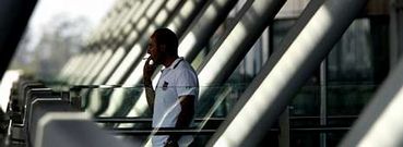 El nuevo aeropuerto compostelano recibir� casi nueve millones en los Presupuestos del a�o que viene.