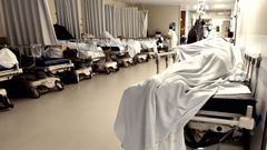 Sala de espera de Urgencias del HULA esta ma�ana.