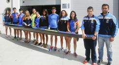 El equipo cadete del As Torres cuenta con docena y media de palistas, aunque no siempre pueden entrenar todos juntos. 