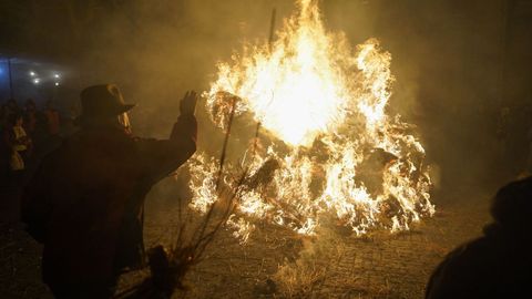 Al final, todo arde en una pila.