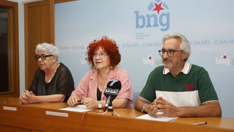 Montse Prado, Xabier Rodr�guez y Rosa Abu�n presentan las iniciativas para el CEIP A Lomba