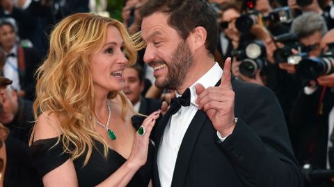 Julia Roberts con el actor Dominic West. 