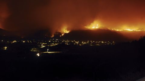 Pueblo de Chas, Vilaza, afectado por un incendio