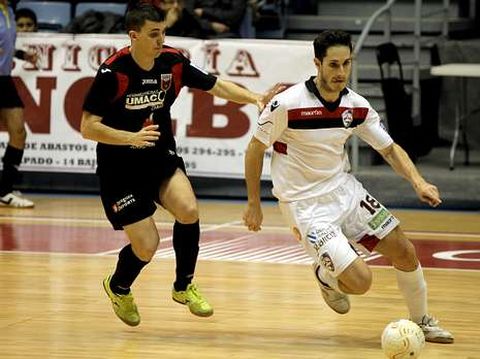 El Santiago Futsal sigue adelante en la Copa del Rey.