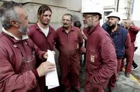 Empleados de Maessa se concentraron en Navantia acompa�ados de otros operarios auxiliares. 