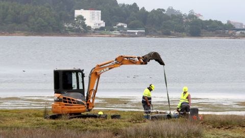 Las aver�as en la tuber�a ocasionan serios problemas dado que esta pasa bajo el mar.