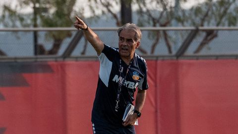 Natxo Gonzlez, entrenador del Sant Andreu, rival del Celta en segunda ronda de Copa.