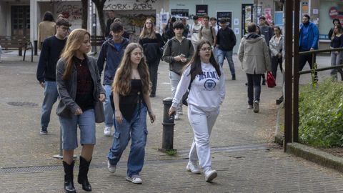 Los estudiantes que accedan a la universidad p&uacute;blica tendr&aacute;n m&aacute;s de once mil plazas de nuevo ingreso, en la foto, del pasado a&ntilde;o, el campus de la USC en Santiago