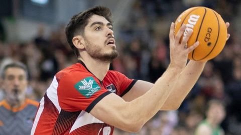 �dgar Vicedo, durante la Liga Endesa 2024-2025 jugando en el Granada. 