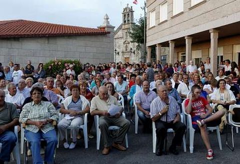 Los opositores de la comunidad de montes, que rechazan Porto Cabral, convocaron la asamblea.